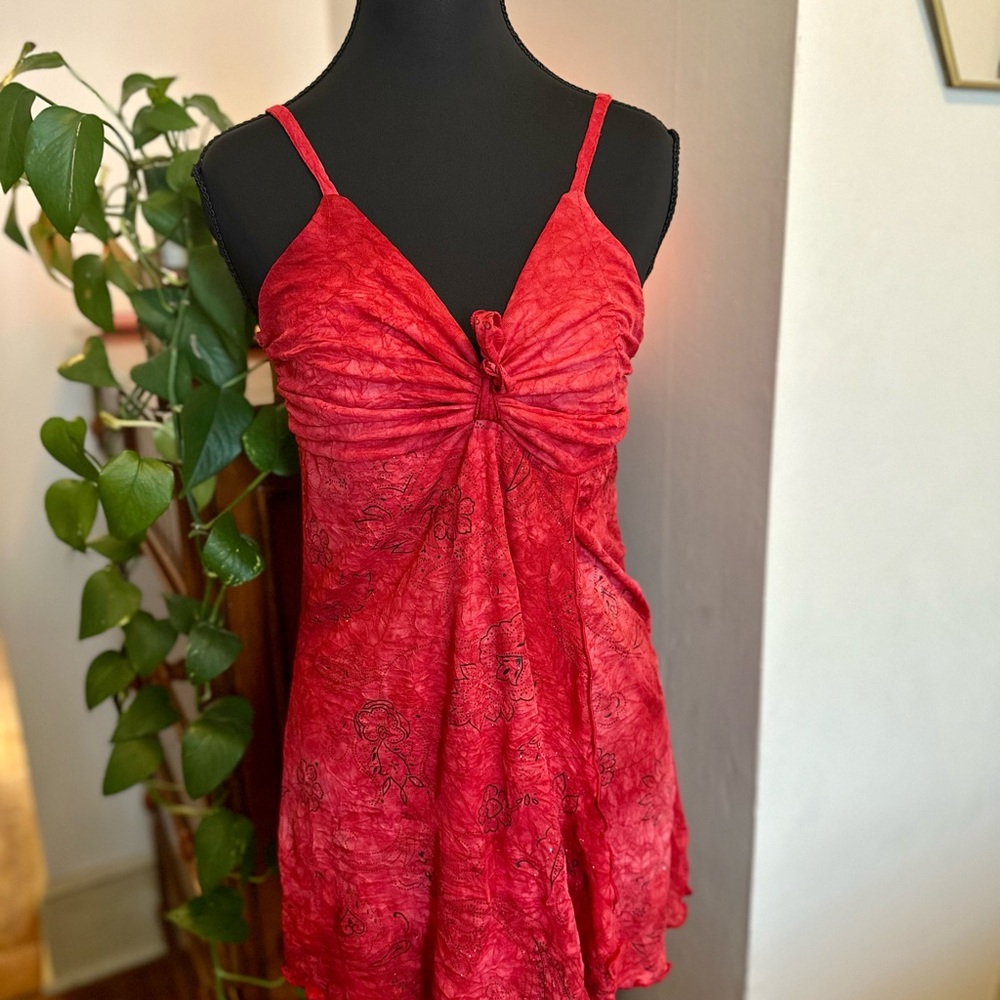 Elegant Red Floral Tank Top
